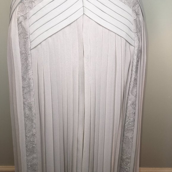 BCBG MAXAZRIA Raya Sleeveless Pleated Lace Dress - Picture 7 of 16